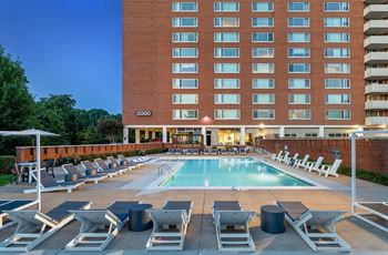 Resort-style pool with sundeck and wi-fi